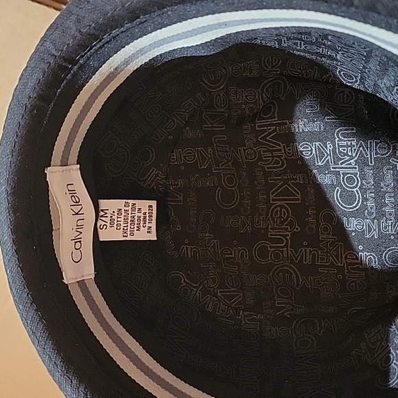 1 CK fadora - Picture 4 of 4